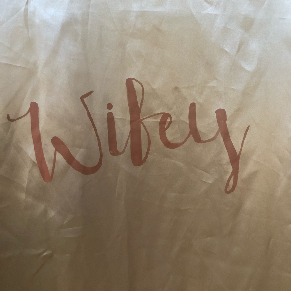 Gold Wifey Robe - Picture 2 of 2